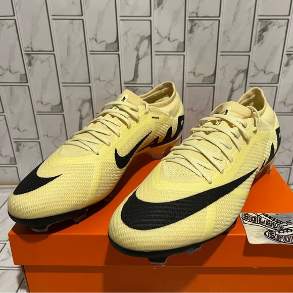 New Nike Zoom Vapor 15 Pro FG Soccer Cleats Black Lemonade Yellow Mens Sizes - Picture 2 of 13